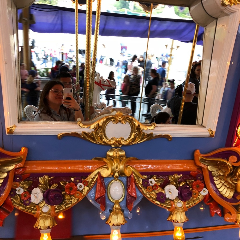 Meet your Posher, Alejandra